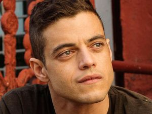 MR. ROBOT -- "v1ew-s0urce.flv" Episode 107 -- Pictured: Rami Malek as Elliot Alderson -- (Photo by: David Giesbrecht/USA Network)