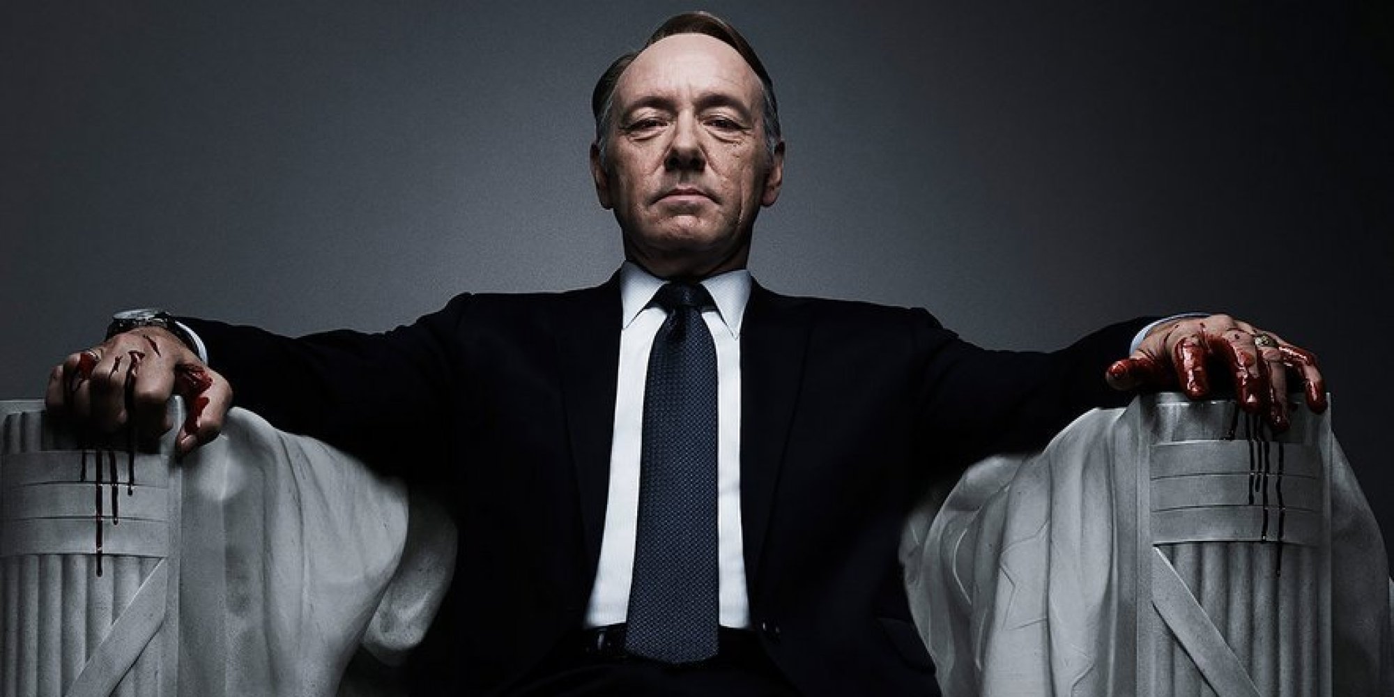 o HOUSE OF CARDS facebook