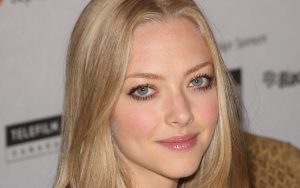 2013 02 12 amanda seyfried