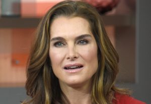 o BROOKE SHIELDS MOTHER facebook e1497887604794