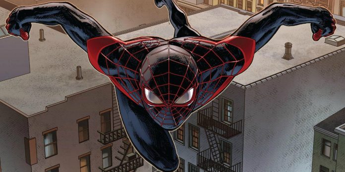 Spider-Man: Un Nuovo Universo vedrà Miles Morales nei panni dell'arrampicamuri, qui disegnato mentre volteggia tra i palazzi, con un costume blu dai dettagli rossi.