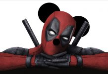 Deadpool è ora nel MCU. Qui è ritratto con delle finte orecchie da topolino, segno del passaggio a Disney.
