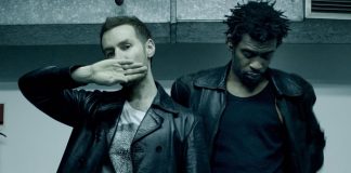 Massive Attack escono da Facebook