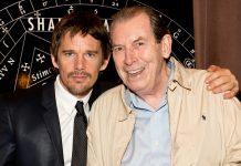 Ethan Hawke e Richard Easton.