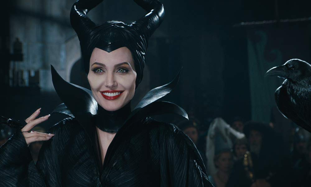 Maleficent Angelina Jolie e sublime ma Pregi e difetti del film
