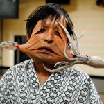 Zombie-Ass-e-Dead-Sushi-tra-horror-fetish-trash-e-ironia-giapponese-