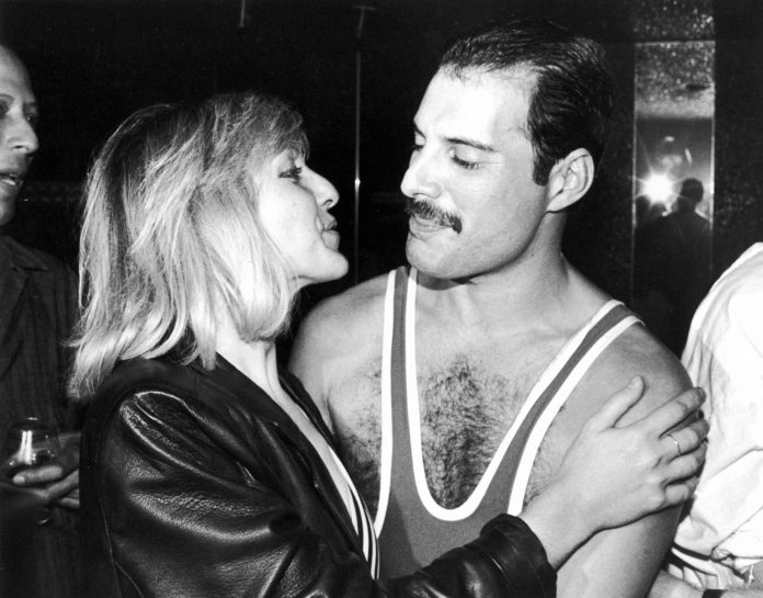 Freddie Mercury e Mary Austin, l'eterna compagna del leader dei Queen