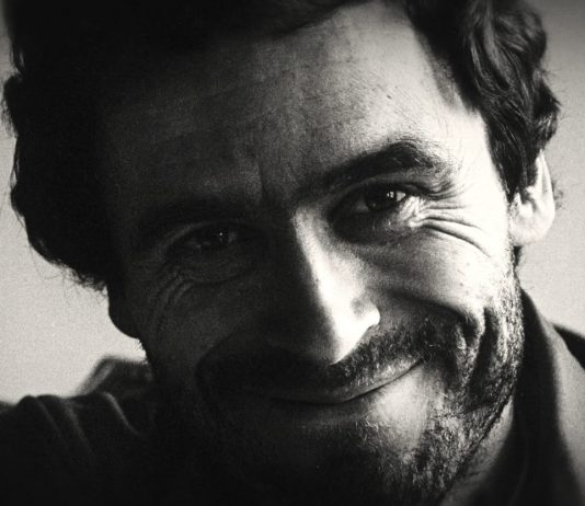Ted Bundy, la docuserie sul serial killer è da oggi su Netflix