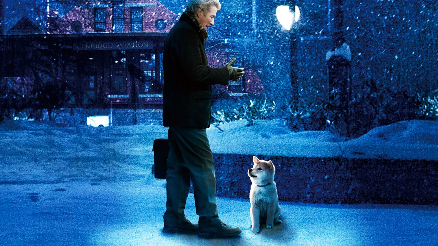 Hachiko con Richard Gere con il piccolo cane immerso nella neve. il film è tra le scadenze netflix