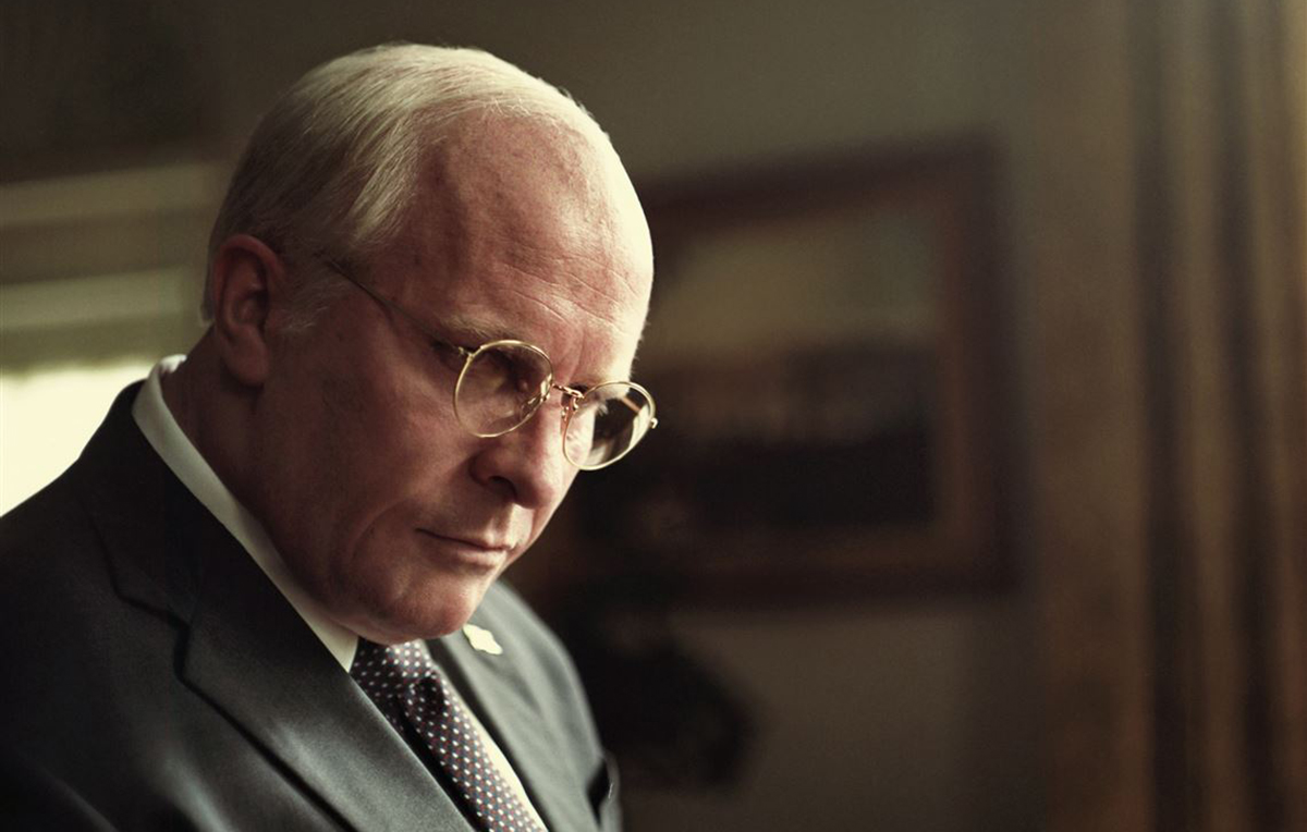 Una scena tratta dal film Vice - L'uomo nell'ombra di Adam McKay con Christian Bale (2019)