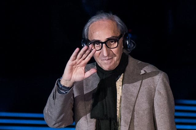 Battiato torna a scrivere: "Il peggio è passato" - LaScimmiaPensa.com