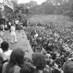 Rolling-Stones-Mick-Jagger-on-stage-and-crowd-1200×720