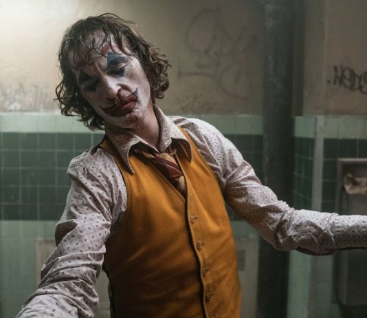 Joker: la scena nel bagno è stata improvvisata da Joaquin Phoenx [VIDEO]