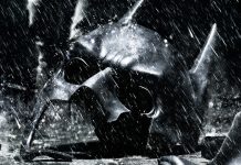 La maschera di Batman rotta in Crisis on Infinite Earths