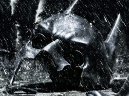 La maschera di Batman rotta in Crisis on Infinite Earths
