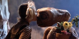 ET - L'extraterrestre via da Netflix