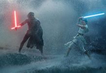 Fan di Star Wars dà in escandescenza per i telefoni accesi al cinema