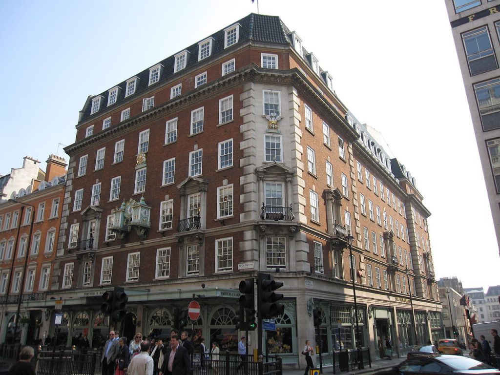 freddie mercury elton john regali fortnum mason