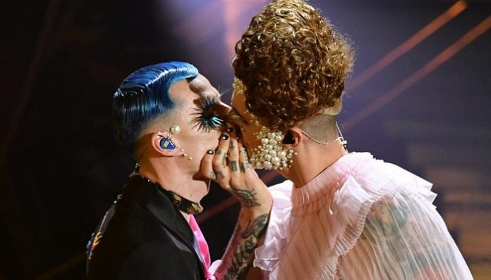 sanremo 2020 Achille Lauro sul palco