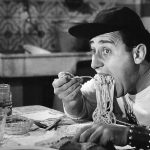 Alberto_Sordi_-_scena_degli_spaghetti_-_Un_americano_a_Roma_(1954)