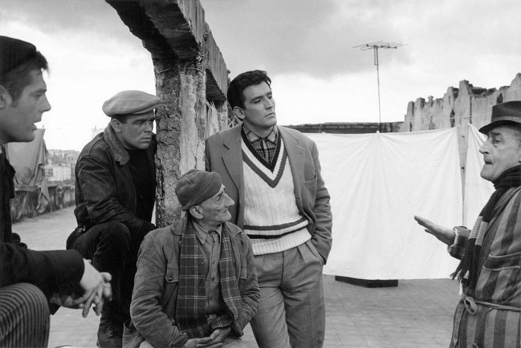 Mastroianni Salvatori Pisacane Gassman Totò sul set del film I soliti ignoti Napoli 1958 photo Federico Garolla