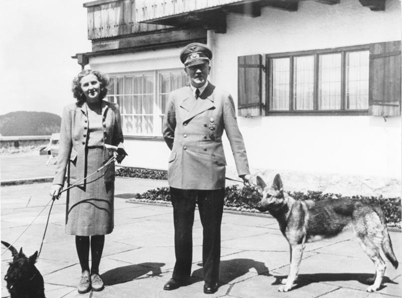 Hunters: Eva Braun e Adolf Hitler