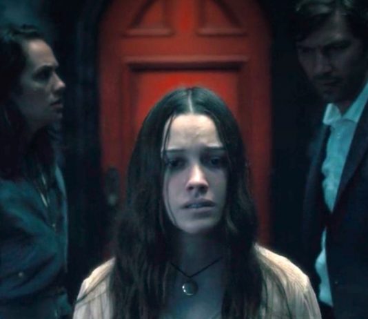the-haunting-of-bly-manor-red rose