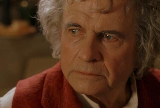 Ian Holm Bilbo baggins morto