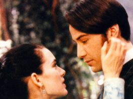 Keanu Reeves e Winona Ryder in Dracula