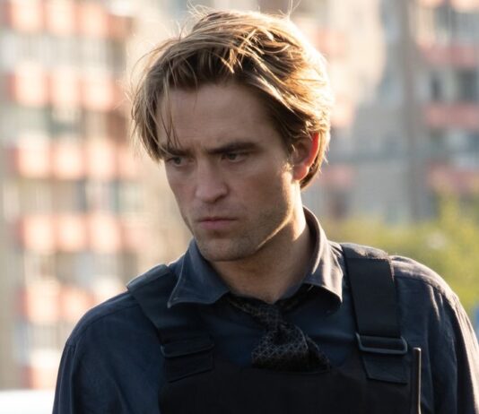 Robert Pattinson in Tenet