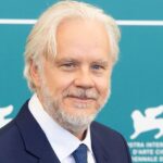 Tim Robbins Remembers ‘Beautiful Gesture’ Made by Mom That Stayed with Him His ‘Entire Life’ — People