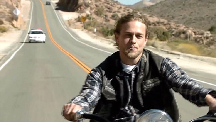 Jax Teller tornerà in Mayans M.C.? La risposta di Charlie Hunnam