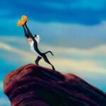 rafiki-innalza-il-piccolo-simba-in-una-scena-del-film-il-re-leone-3d-219315