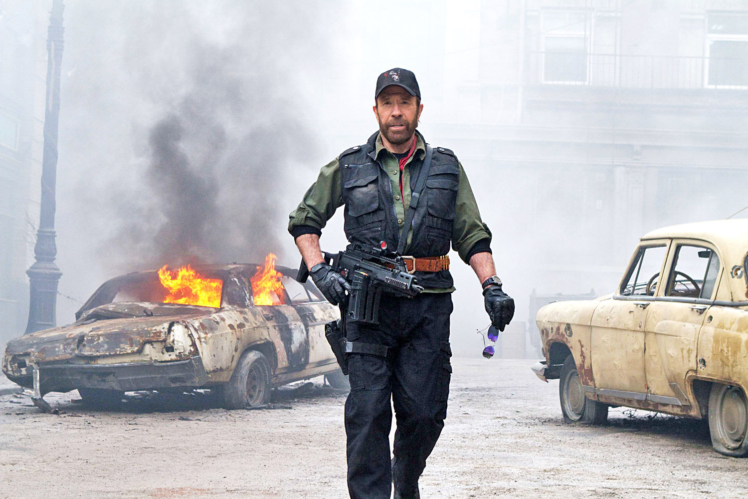 I Mercenari 2; Chuck Norris