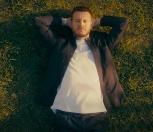 Alessandro Cattelan; Una semplice domanda