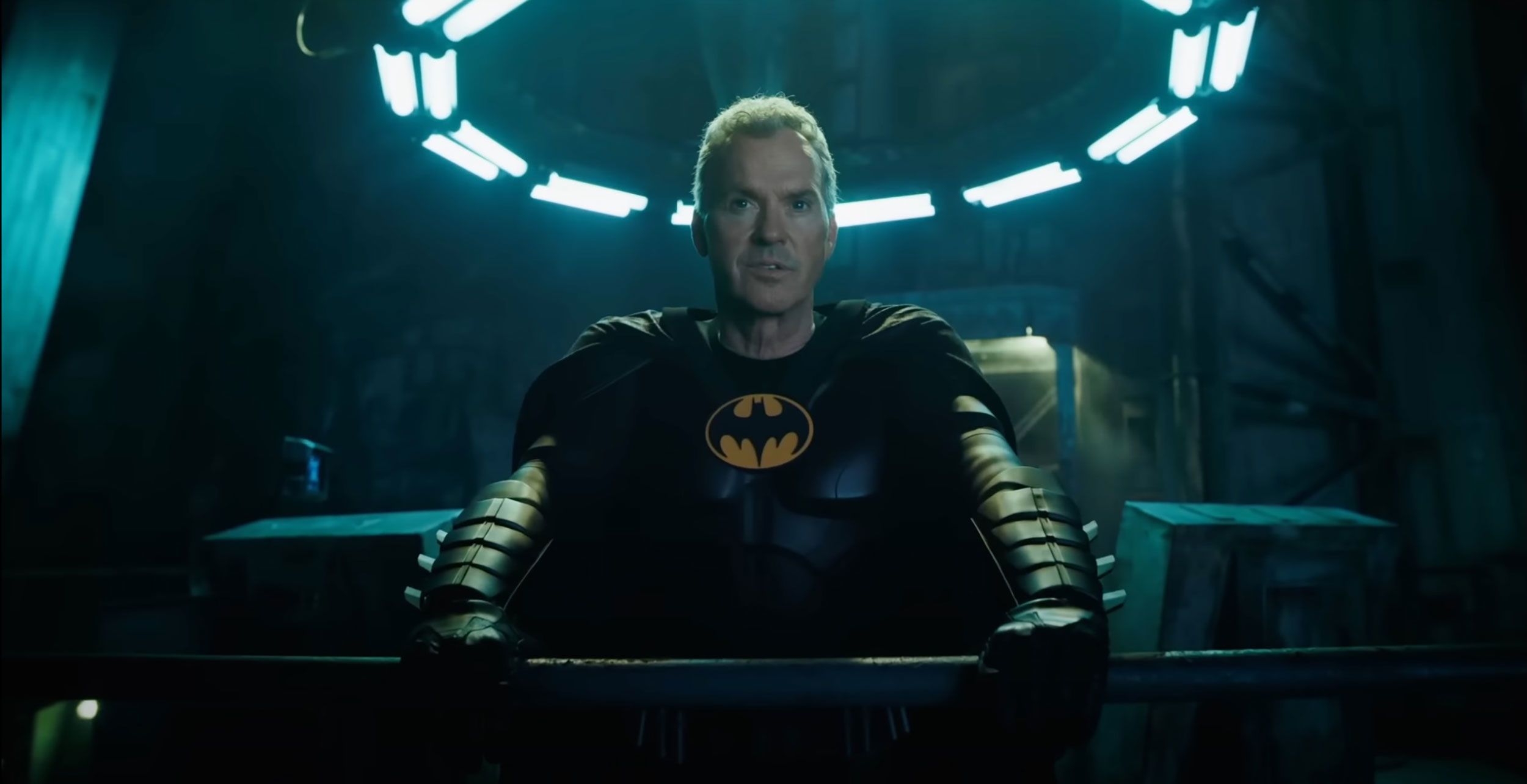 The Flash Keaton ha voluto una sua foto vestito da Batman