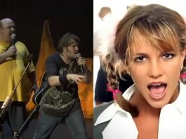 I Tenacious D cantano la cover di Baby One More Time