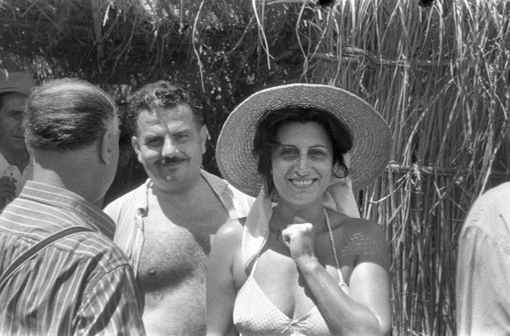 1949 Anna Magnani sul set di Vulcano ┬®Fondo Quatriglio 1