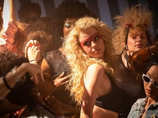 MaXXXine, recensione, mia goth