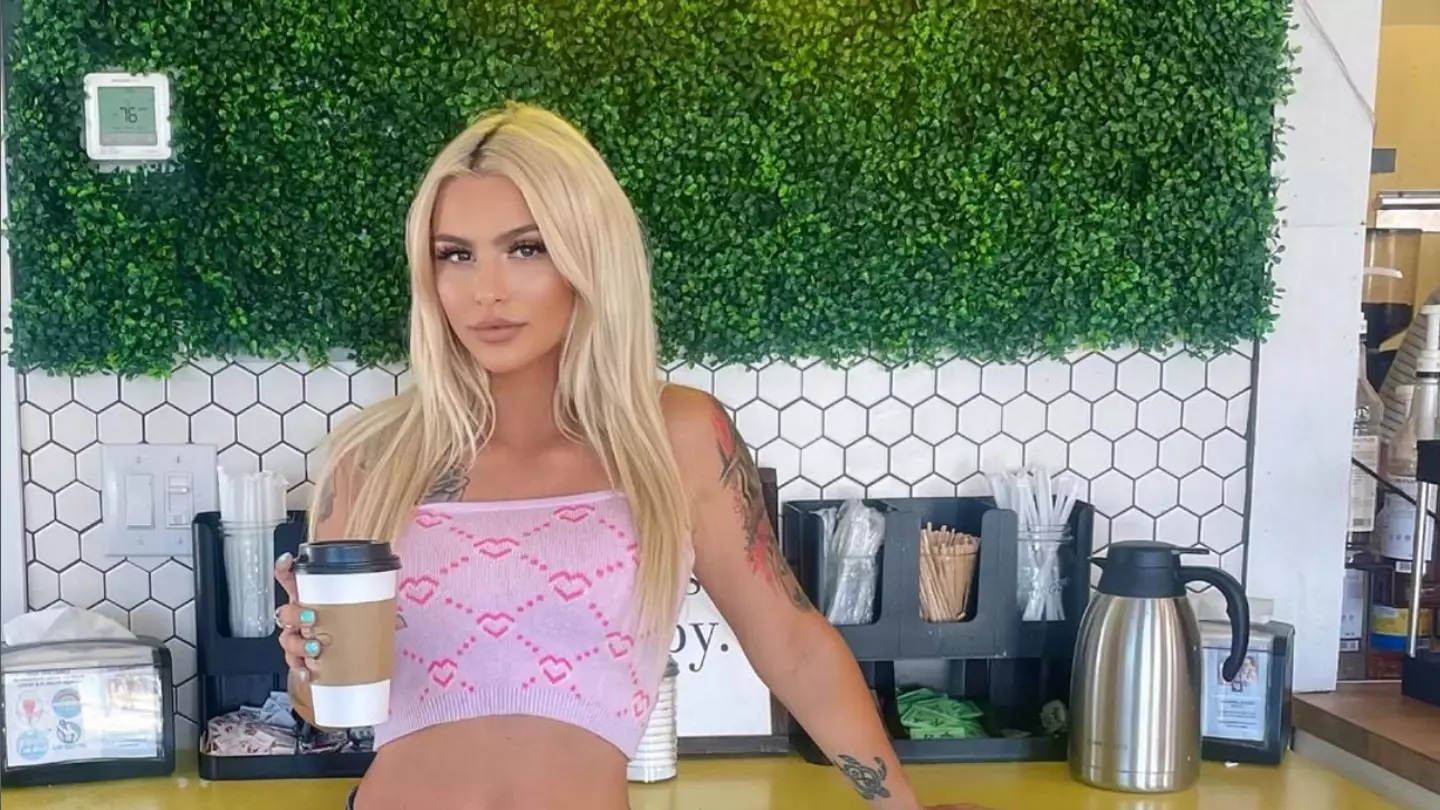 Lascia il lavoro per aprire un Onlyfans: ecco il guadagno