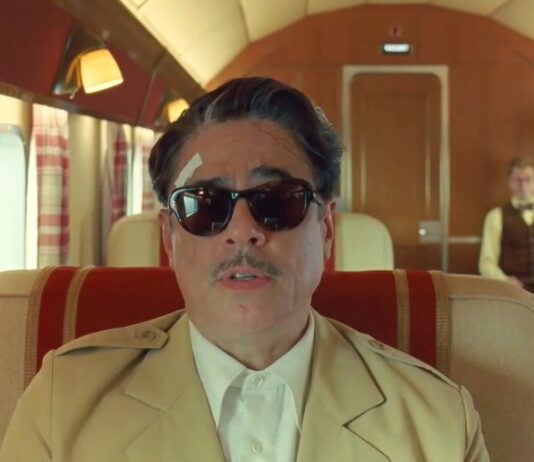 la trama fenicia, recensione, benicio del toro
