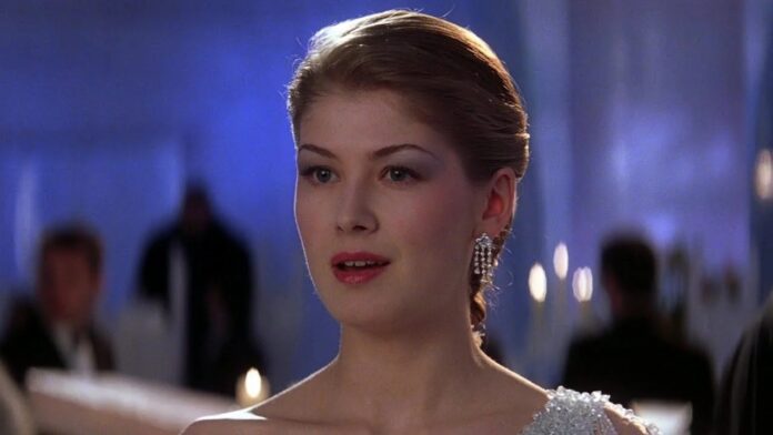 Rosamund Pike