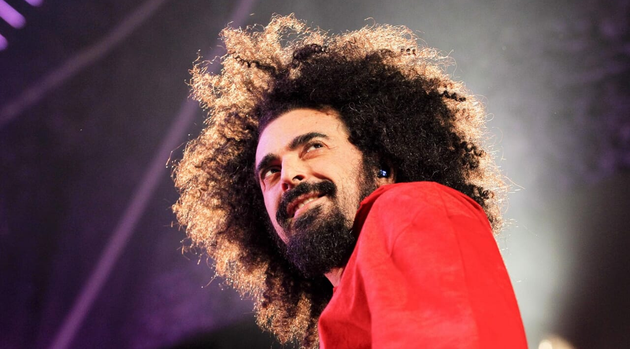 Caparezza annuncia le date del tour 2026 e promette “altre notizie”! [FOTO]