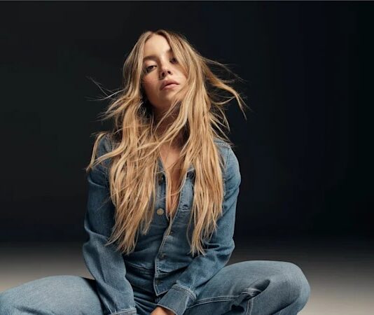 american eagle, Sydney Sweeney